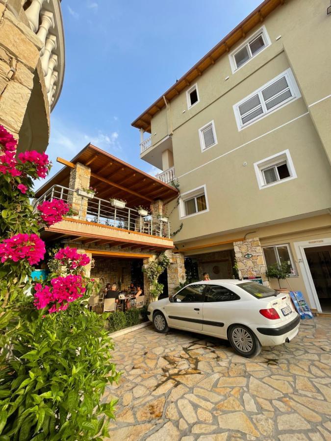Vila Rias Vlore Bagian luar foto