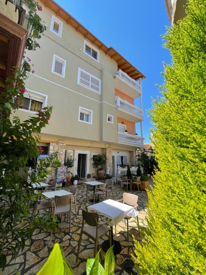 Vila Rias Vlore Bagian luar foto